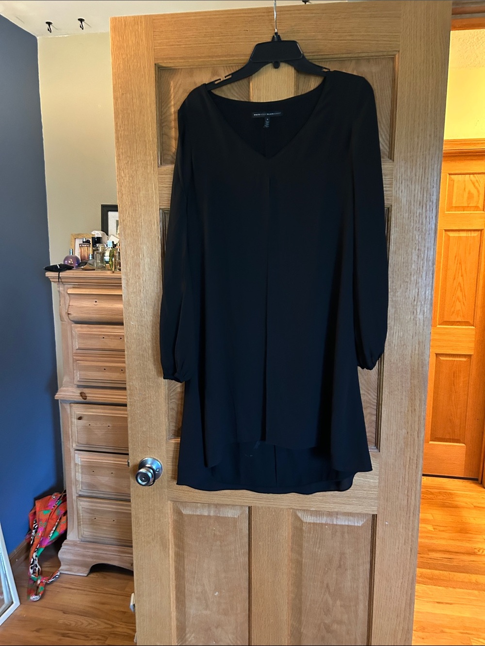 White House Black Market Black V-Neck Long Sleeve Tunic Dress